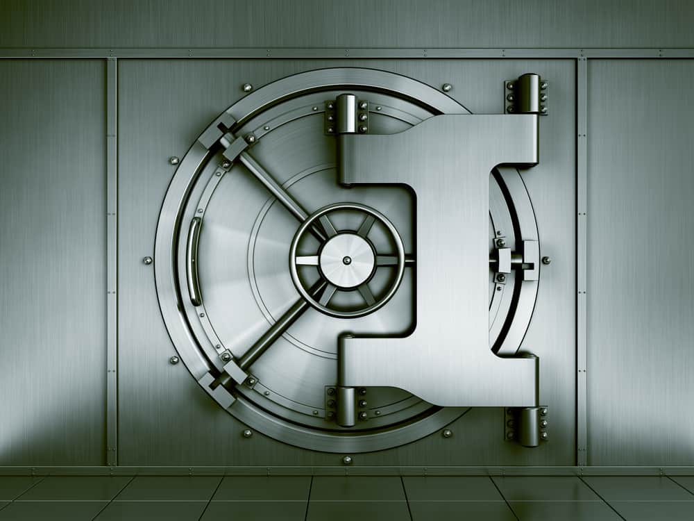 Differences Between a Safe and Vault 