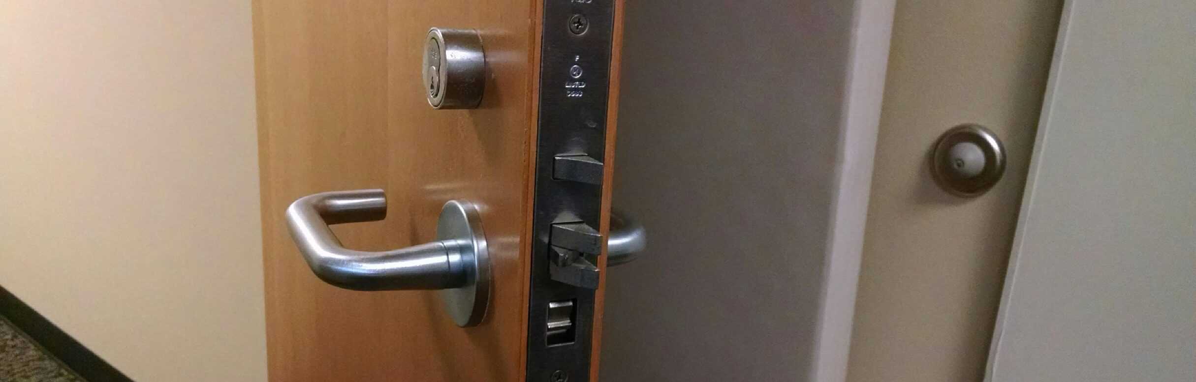 Evan Lock Business Locks Change in Seattle | Sevan Locksmith Services